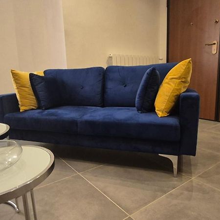 B & B Mali Salerno Buitenkant foto