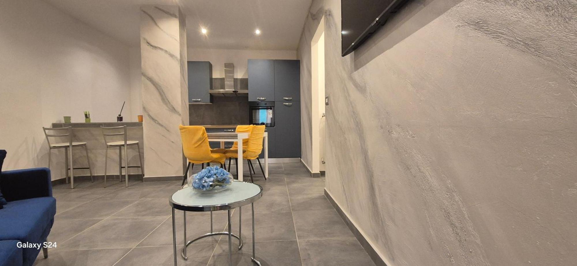 B & B Mali Salerno Buitenkant foto