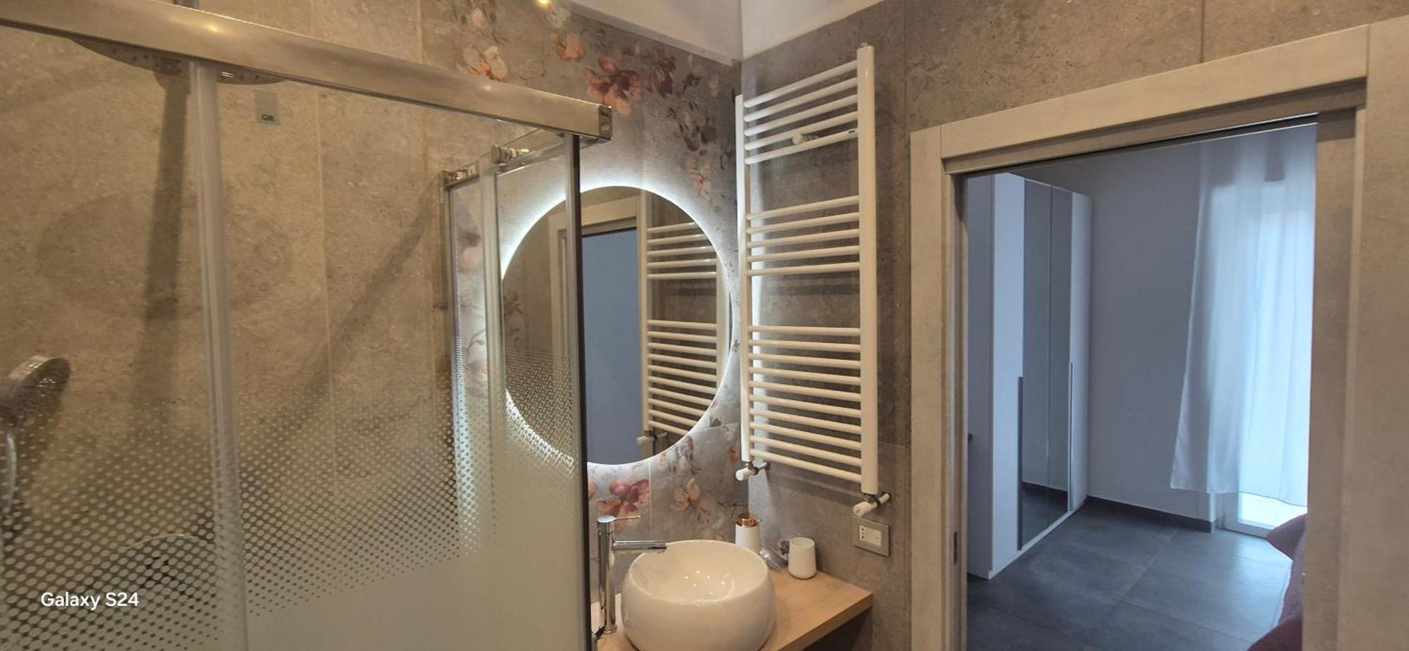 B & B Mali Salerno Buitenkant foto