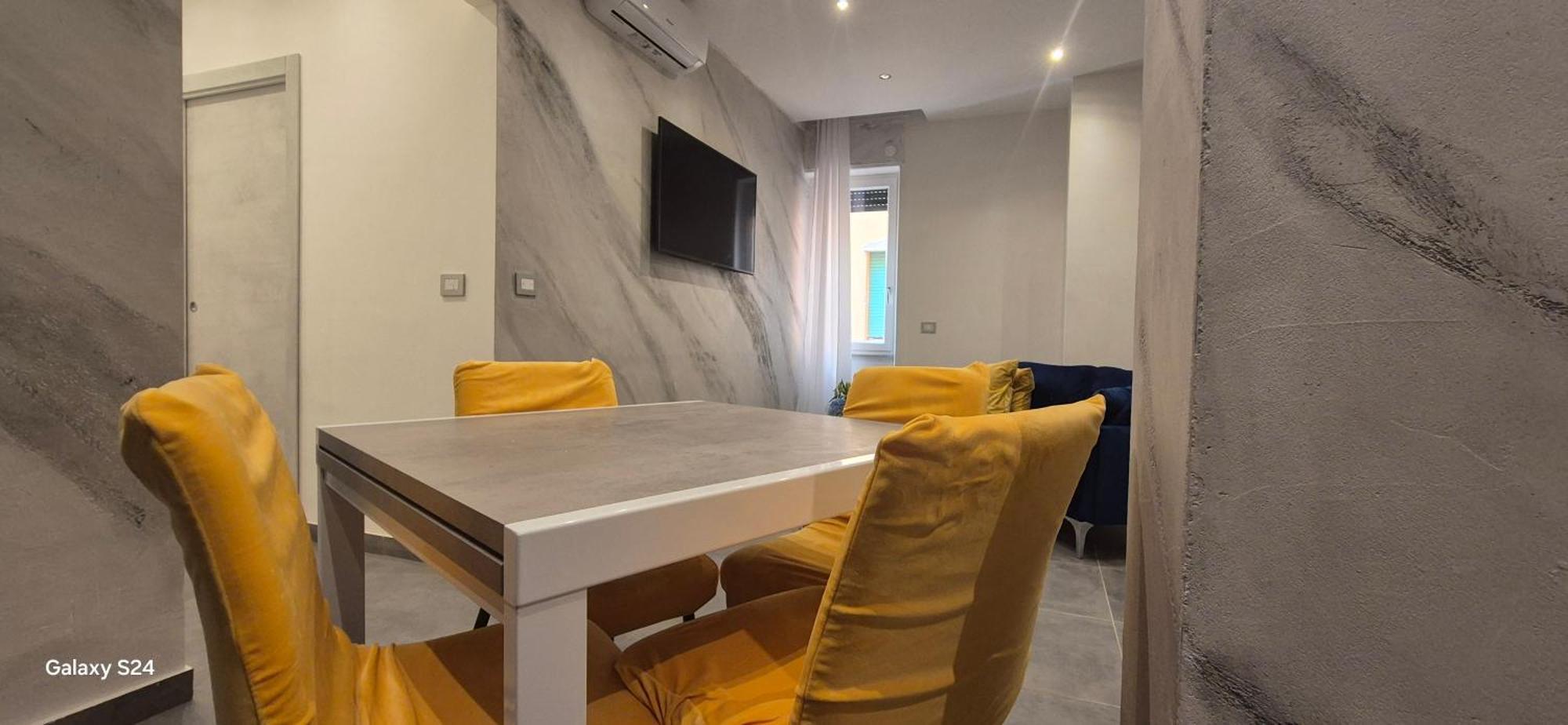 B & B Mali Salerno Buitenkant foto